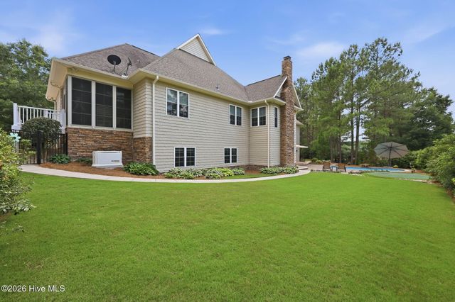 164 Saddle Ridge, West End, NC 27376