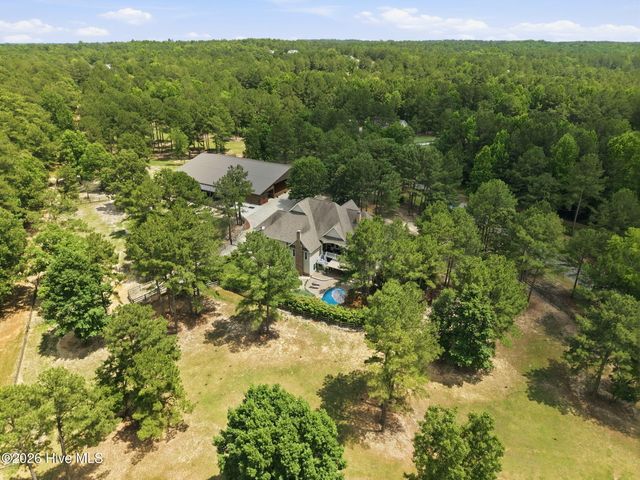 164 Saddle Ridge, West End, NC 27376