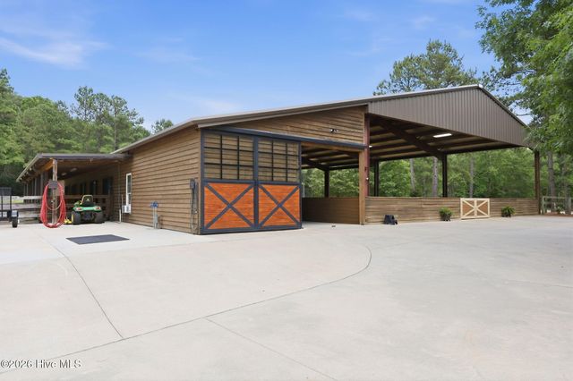 164 Saddle Ridge, West End, NC 27376