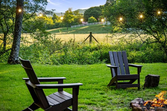 390 Sunnybrook Road, Blue Ridge, GA 30513