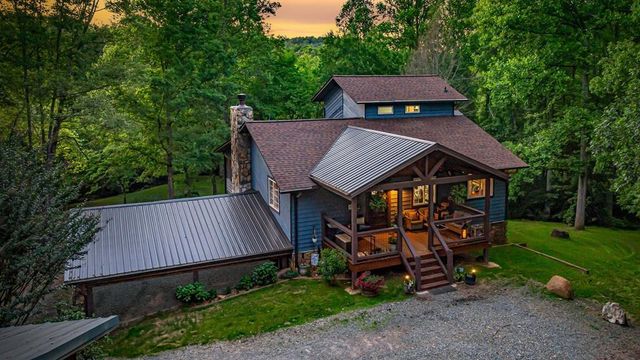 390 Sunnybrook Road, Blue Ridge, GA 30513