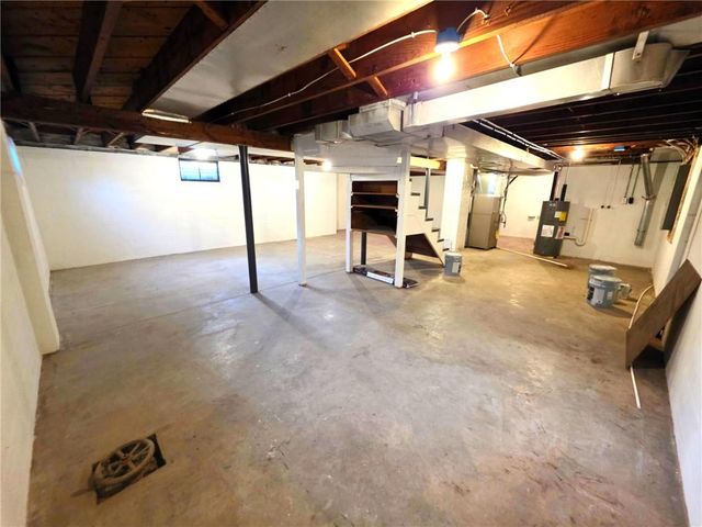 2748 Fairleigh Terrace, St Joseph, MO 64506