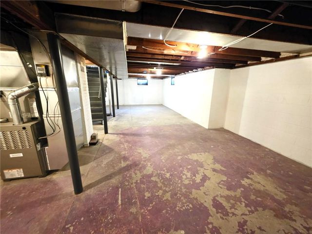 2748 Fairleigh Terrace, St Joseph, MO 64506