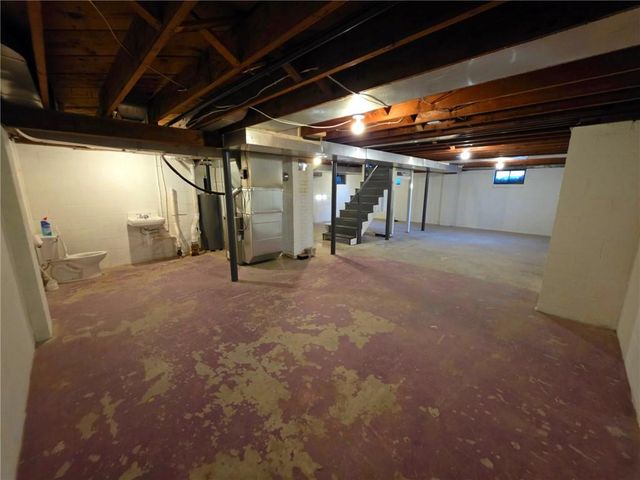 2748 Fairleigh Terrace, St Joseph, MO 64506