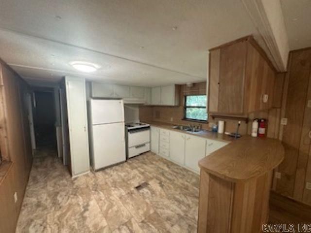 4 LOBLOLLY Circle, Greers Ferry, AR 72067