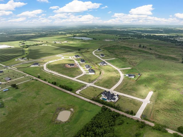 140 YELLOW ROSE Street, Lorena, TX 76655