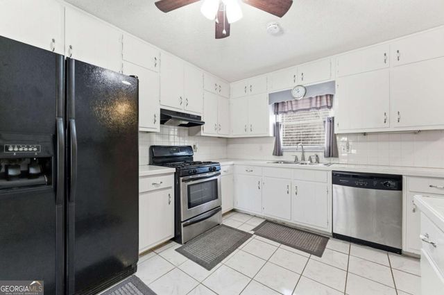 2056 Merle Drive SE, Conyers, GA 30013