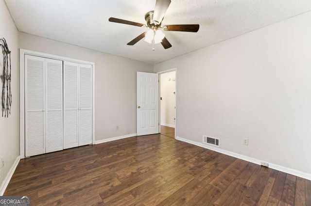 2056 Merle Drive SE, Conyers, GA 30013