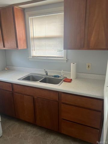 302 N Farragut Street, Bay City, MI 48708