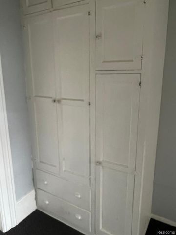 302 N Farragut Street, Bay City, MI 48708