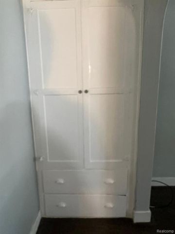 302 N Farragut Street, Bay City, MI 48708