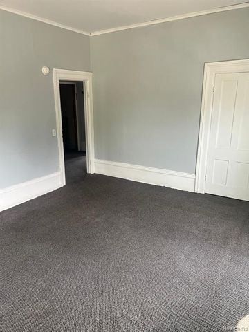 302 N Farragut Street, Bay City, MI 48708