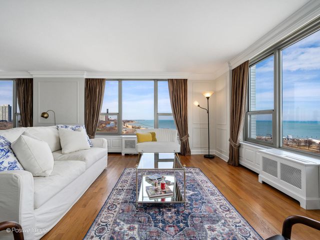 1550 N Lake Shore Drive 12A, Chicago, IL 60610