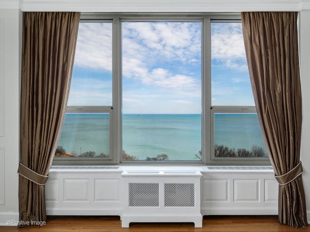 1550 N Lake Shore Drive 12A, Chicago, IL 60610