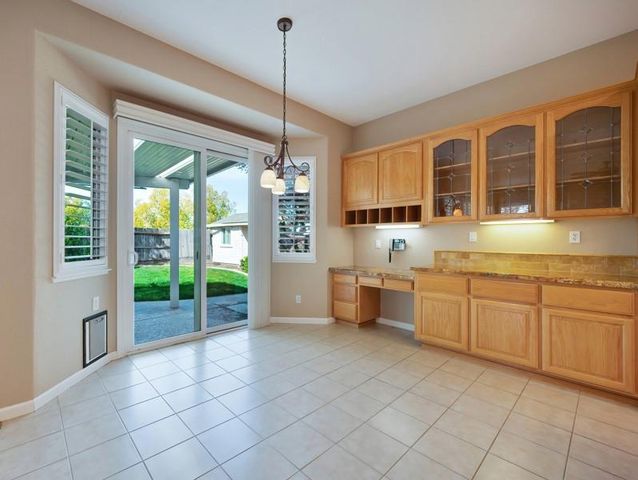 2263 Petruchio Way, Roseville, CA 95661