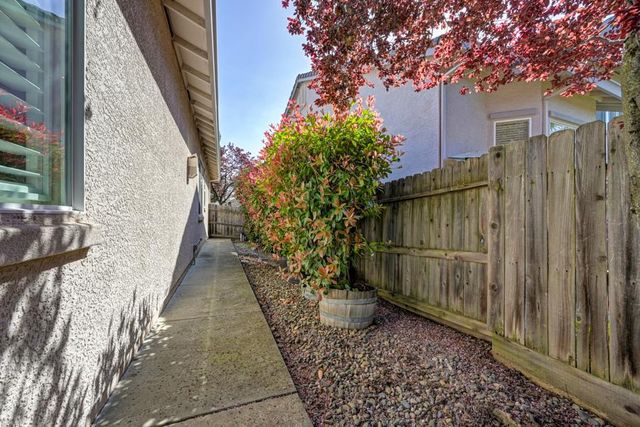 2263 Petruchio Way, Roseville, CA 95661