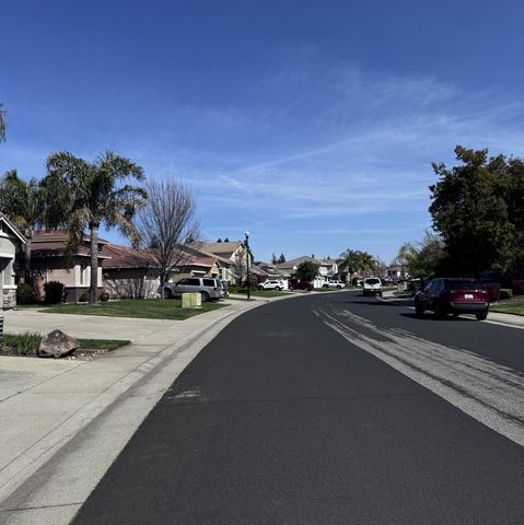 2263 Petruchio Way, Roseville, CA 95661