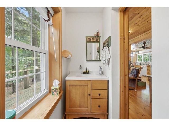 530 Round Lake Court, Osceola, WI 54020