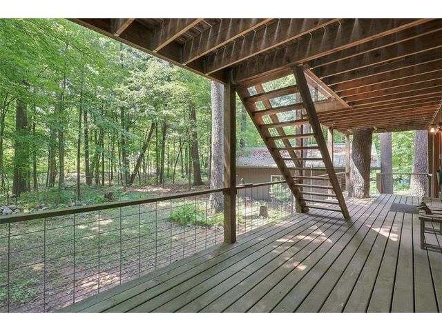 530 Round Lake Court, Osceola, WI 54020