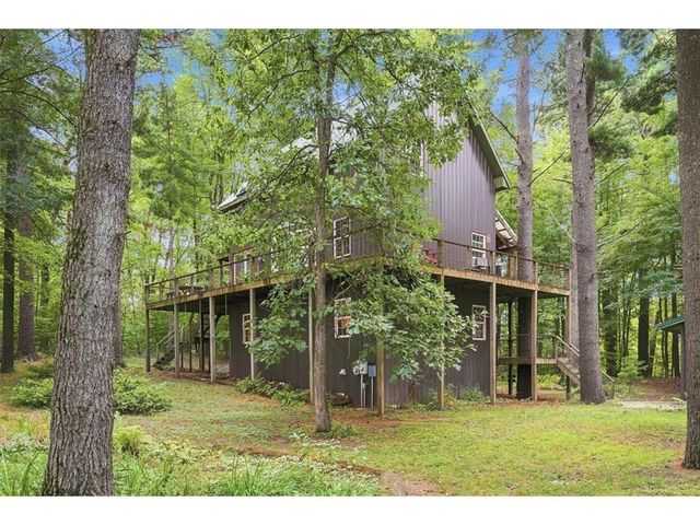 530 Round Lake Court, Osceola, WI 54020