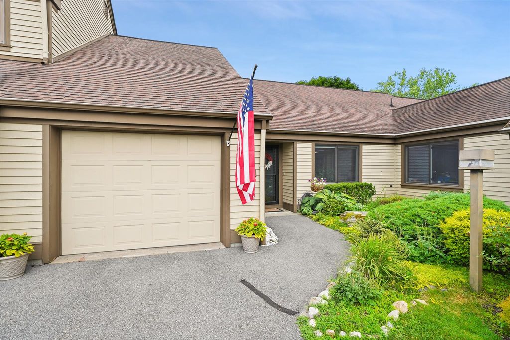 596 Heritage Hills Drive B, Somers, NY 10589