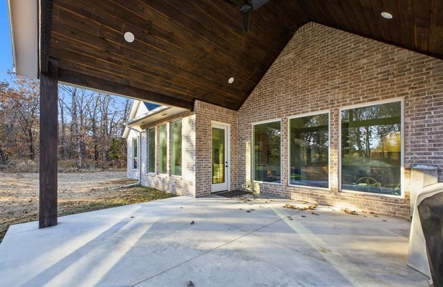 8241 Red Feather, Arcadia, OK 73007