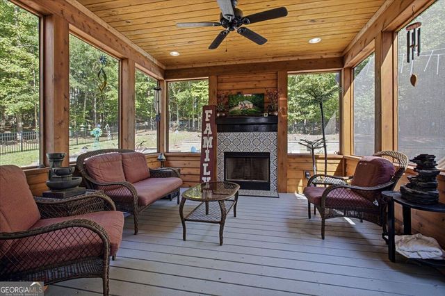 70 Costleys Bridge Drive, Oxford, GA 30054