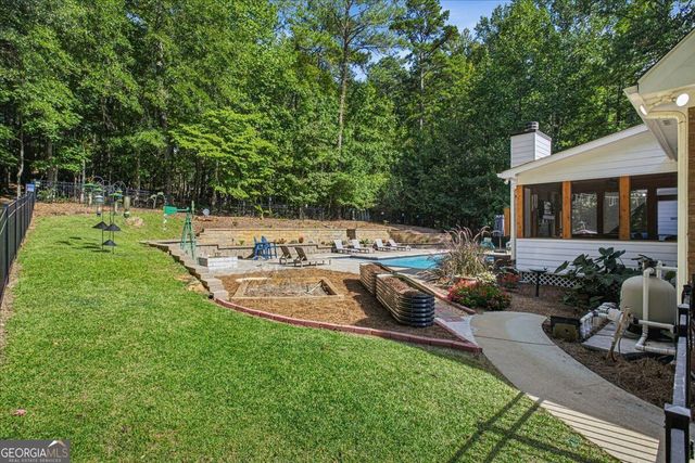 70 Costleys Bridge Drive, Oxford, GA 30054