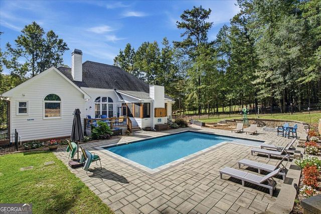 70 Costleys Bridge Drive, Oxford, GA 30054