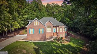 70 Costleys Bridge Drive, Oxford, GA 30054