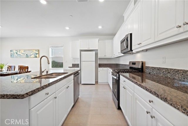 8044 Country Mile Lane, Riverside, CA 92507