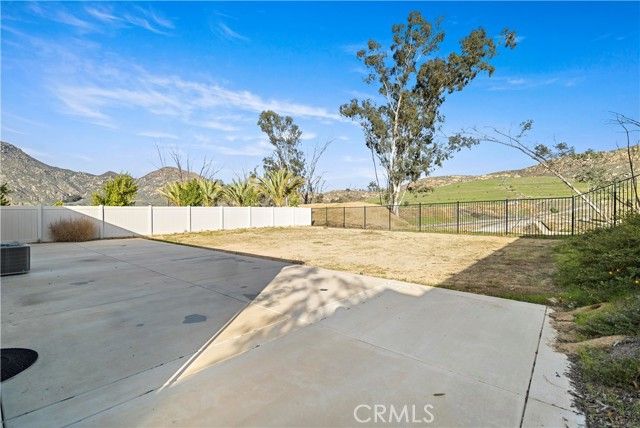 8044 Country Mile Lane, Riverside, CA 92507