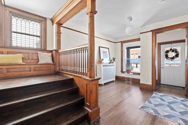 2415 S Kinnickinnic AVENUE, Milwaukee, WI 53207