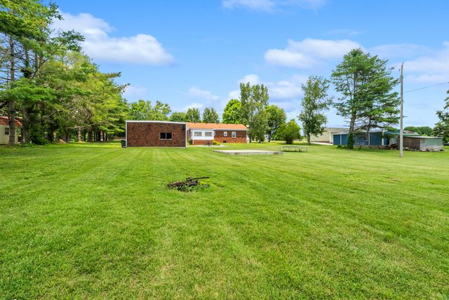605 N Russell St, Portland, TN 37148