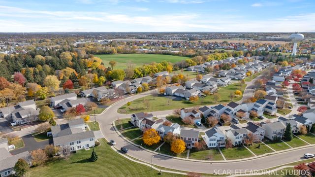 34 Waterbury Circle, Oswego, IL 60543