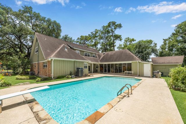 2338 Carleen Road, Houston, TX 77018