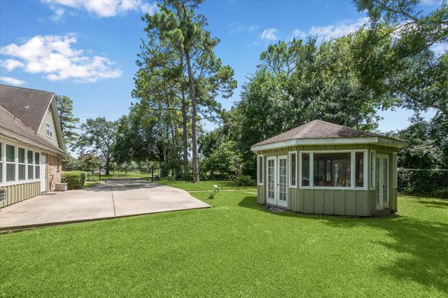 2338 Carleen Road, Houston, TX 77018