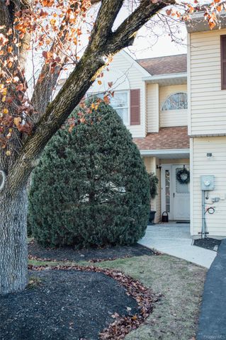 4 Trevor Lake Drive, Congers, NY 10920