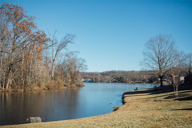 4 Trevor Lake Drive, Congers, NY 10920