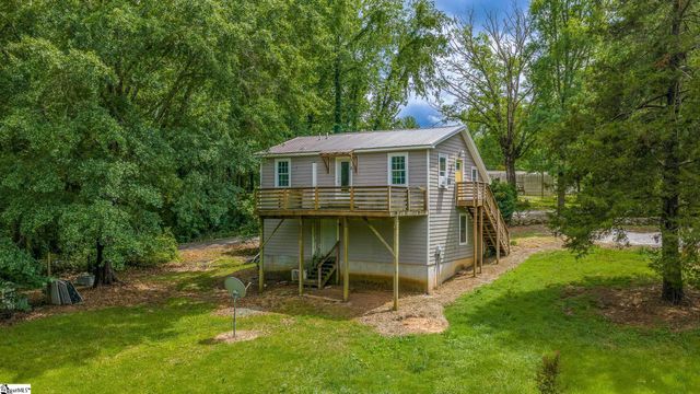 121 Lisa Circle, Marietta, SC 29611