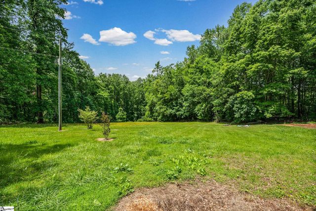 121 Lisa Circle, Marietta, SC 29611