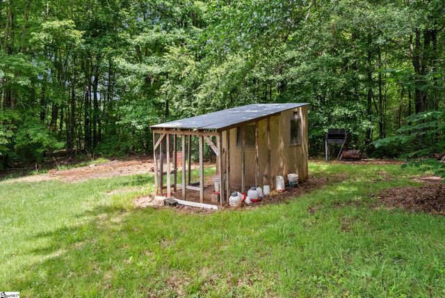 121 Lisa Circle, Marietta, SC 29611