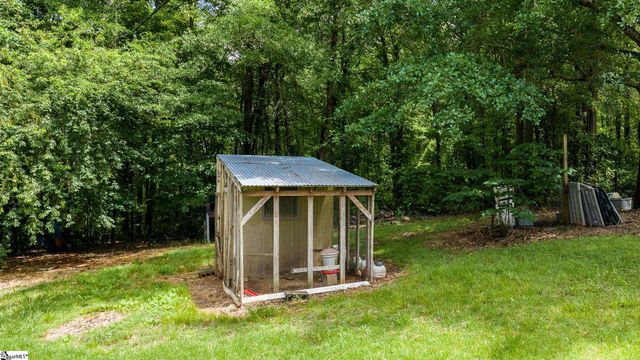 121 Lisa Circle, Marietta, SC 29611