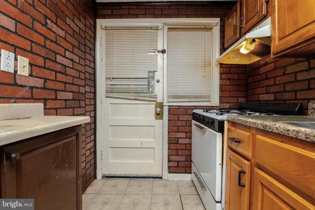 1962 SEARLES RD, Dundalk, MD 21222