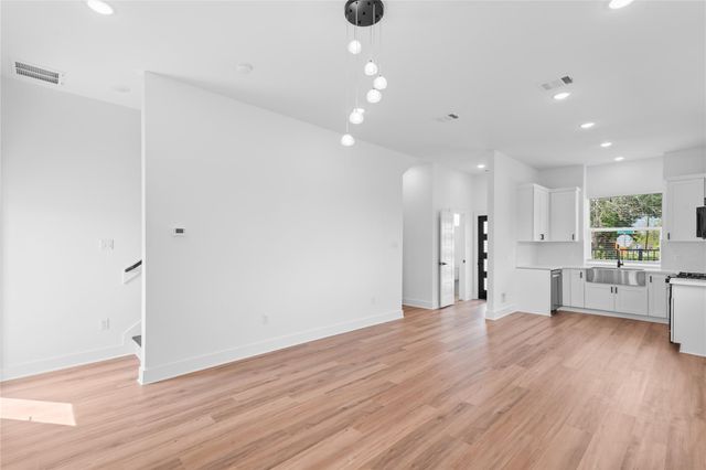 6186 Eastland Street A, Houston, TX 77028