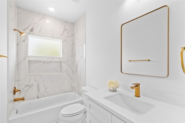 6186 Eastland Street A, Houston, TX 77028