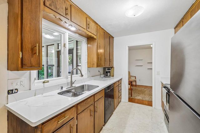 2 Carillon Drive, Madison, WI 53705