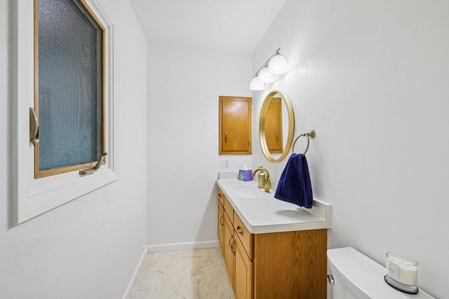 2 Carillon Drive, Madison, WI 53705