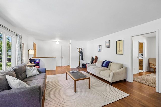 2 Carillon Drive, Madison, WI 53705