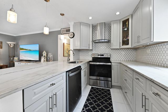 182 Piedmont D, Delray Beach, FL 33484